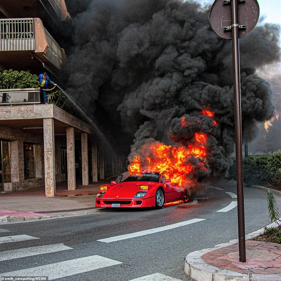ferrari2002202.jpg