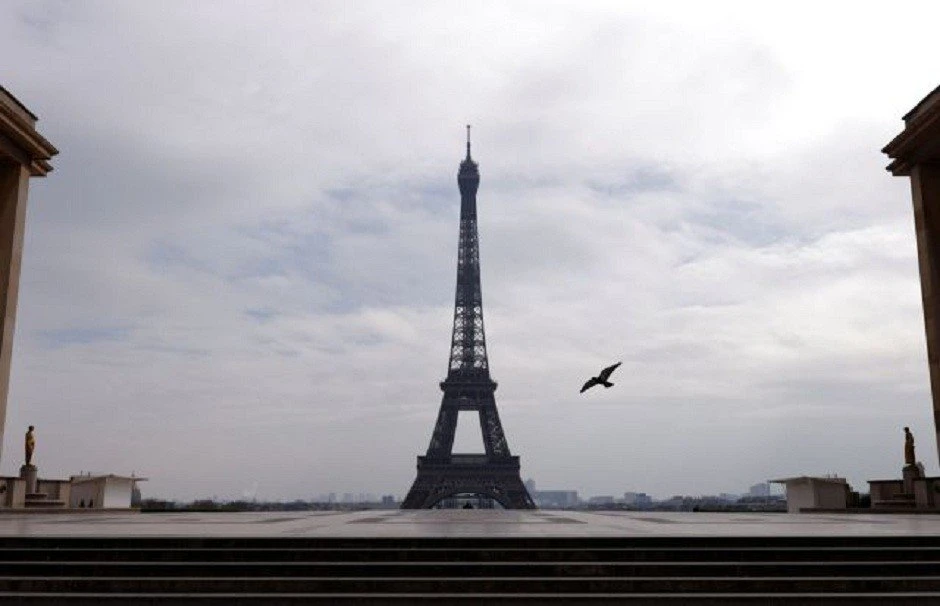 parisiii.jpg