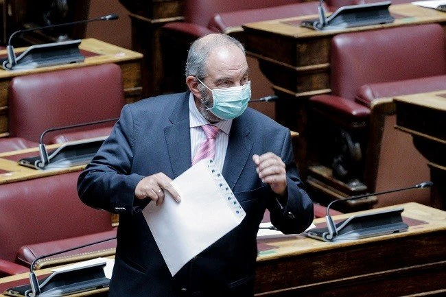 karamanlis1.jpg