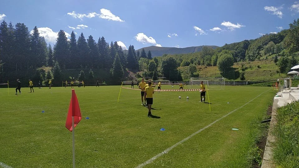 podovoley-aris.jpg