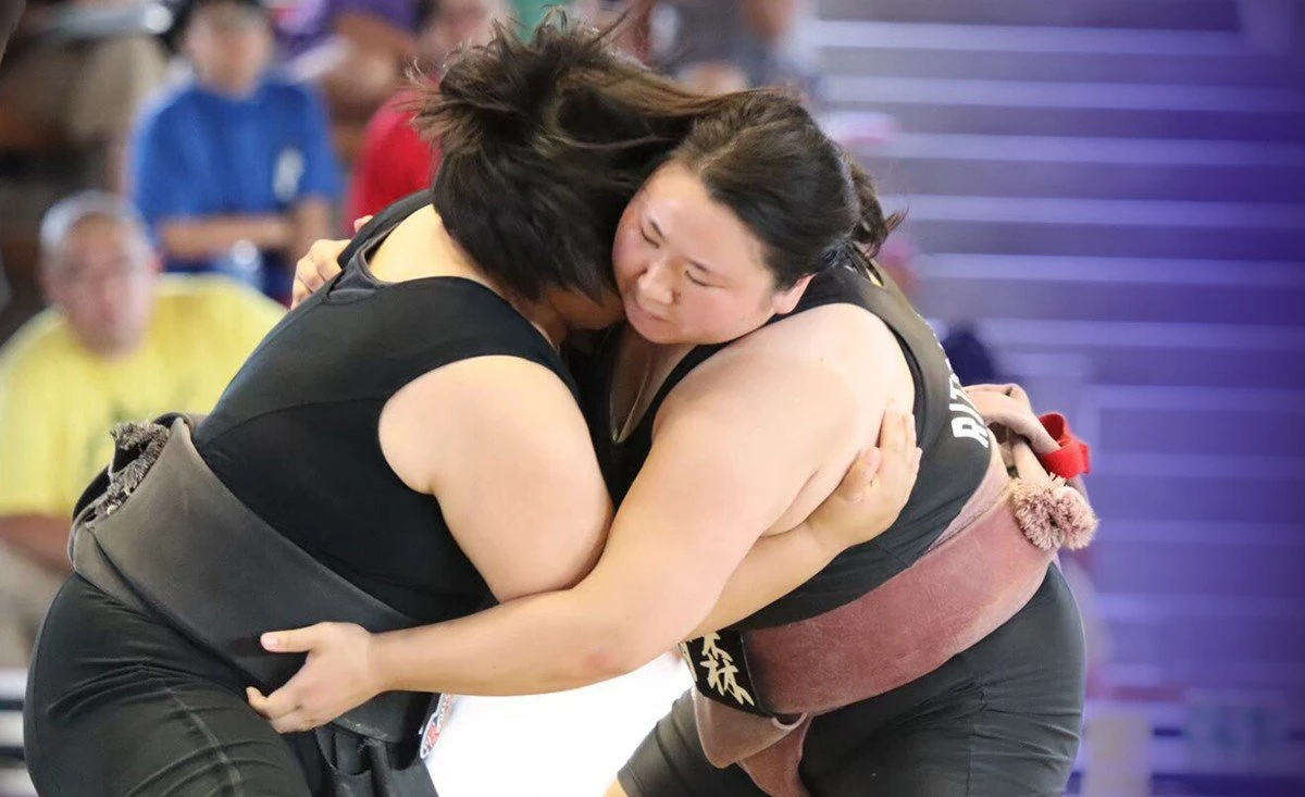 sumo-1.jpg