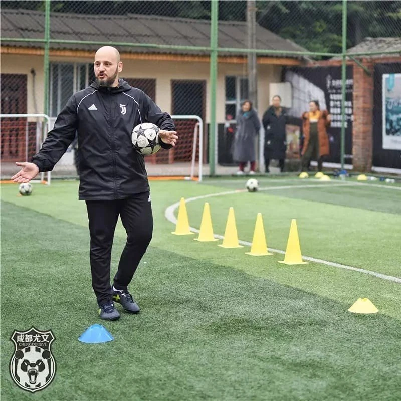 pelekis-academy-juventus4.jpg