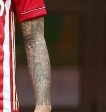 lala-tatoo.JPG