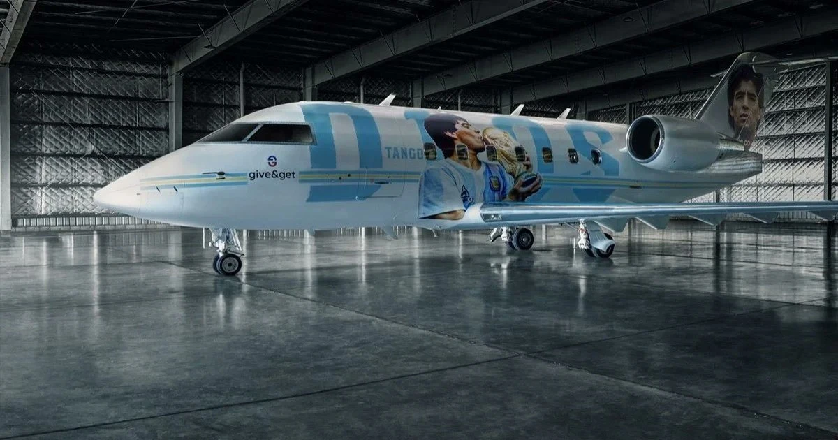 aeroskafos-maradona.jpg