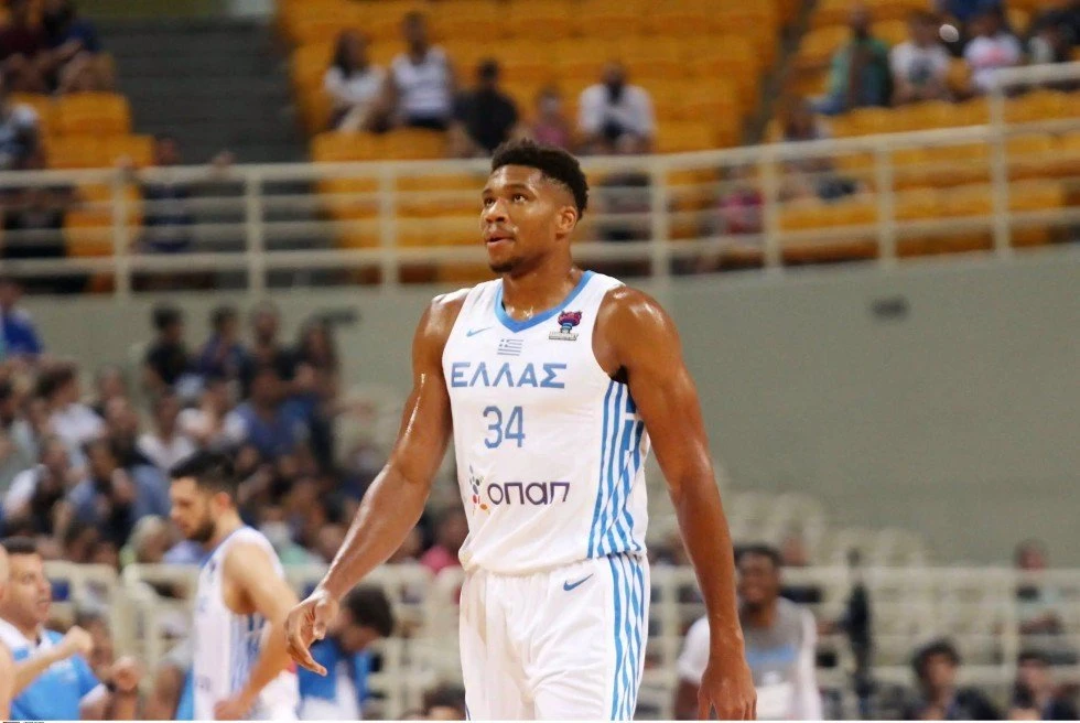 giannis-2.jpg