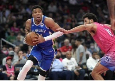 giannis-1.jpg