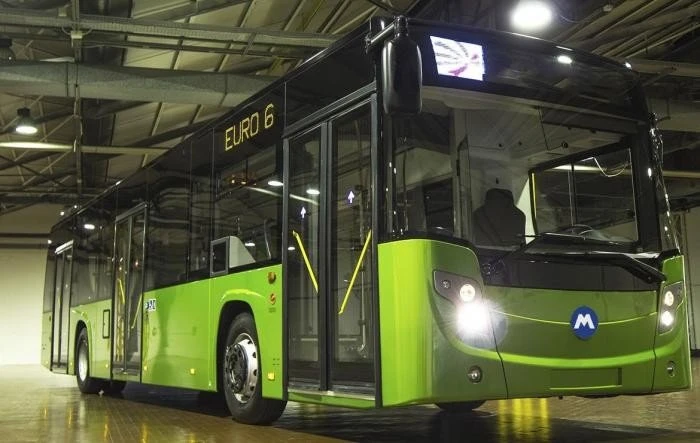 bus2.jpg