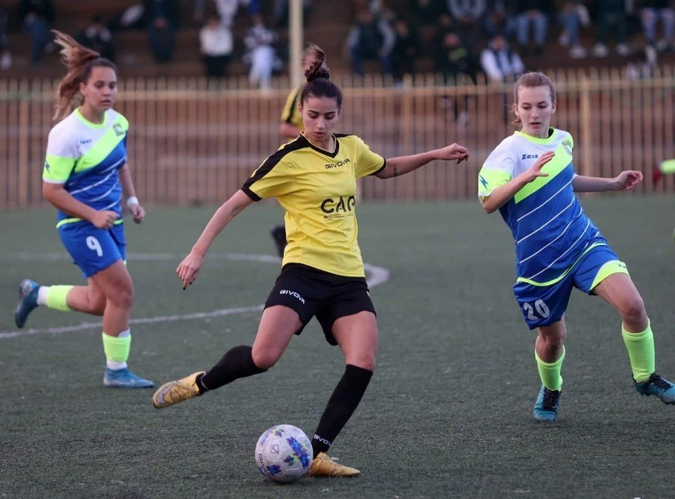 konstantopoulou-1.jpg