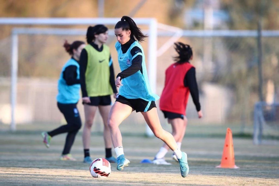 konstantopoulou-3.jpg