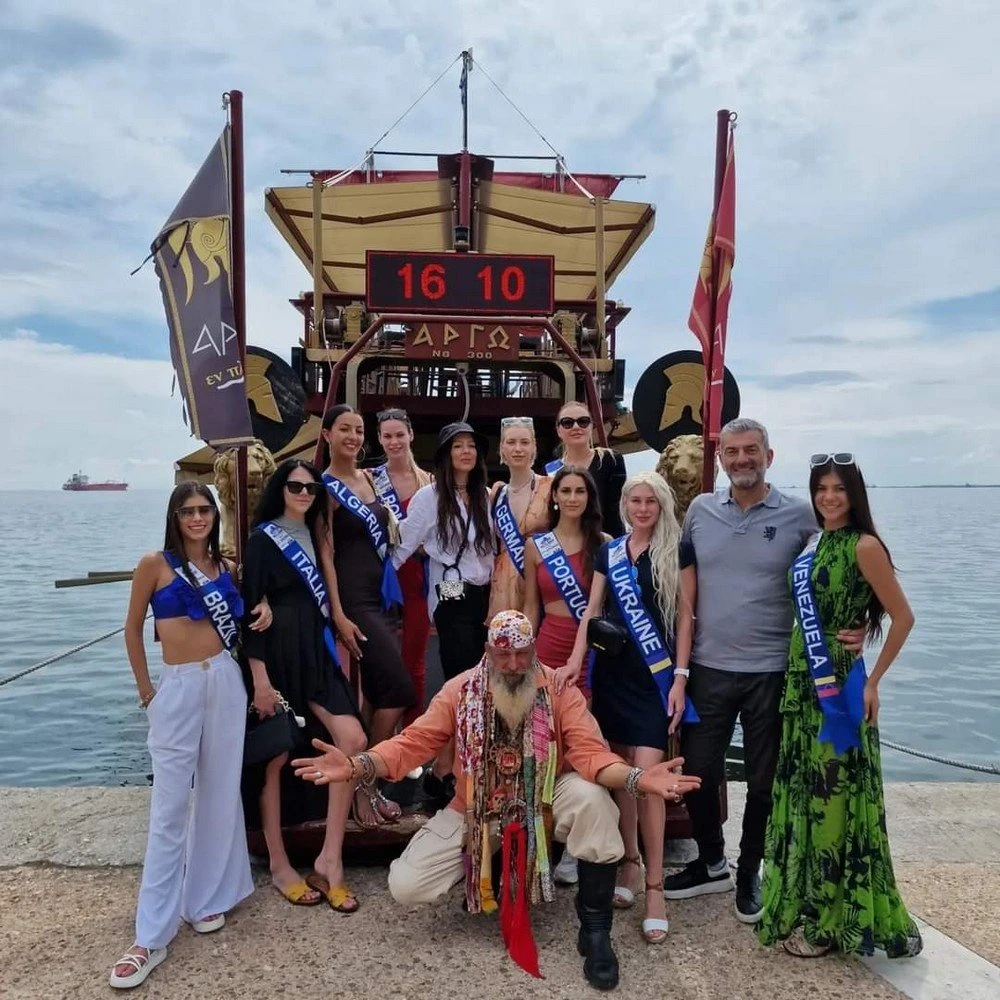 miss-tourismos-1.jpg