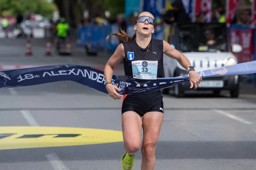 marathonios-nikites-gunaikes.jpg