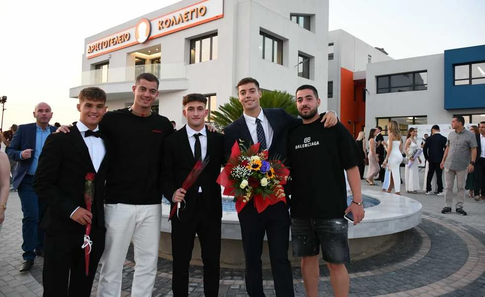 tzimas-apofoitisi.JPG
