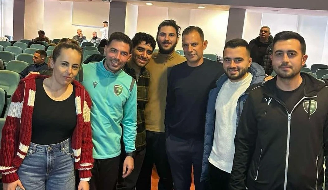 4-CvFu3.jpg