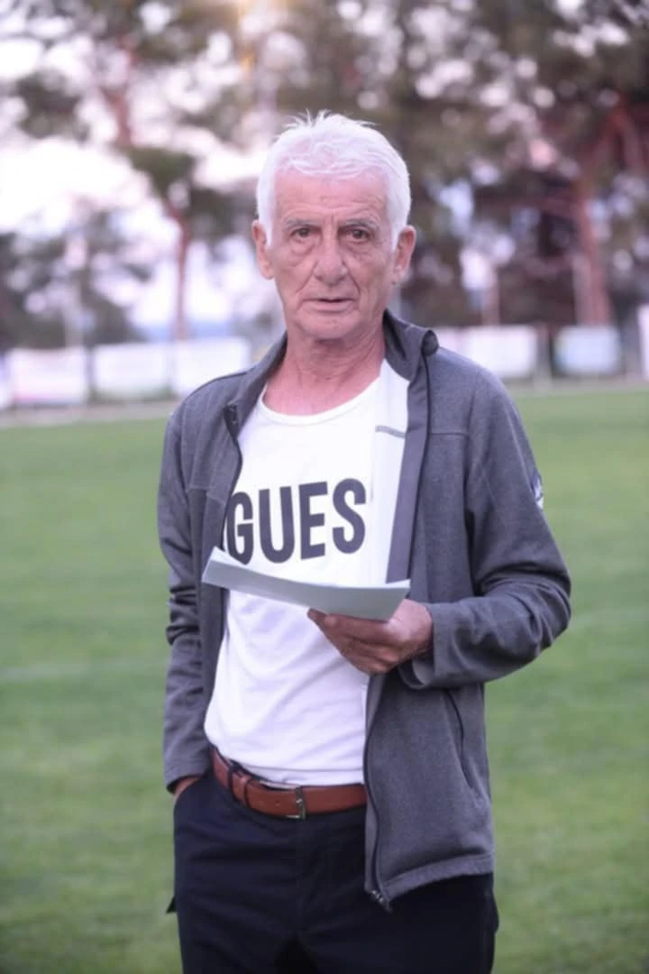r.jpg