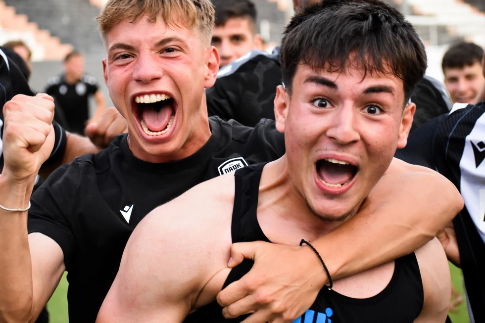 paok-k19-IsX3O.jpg