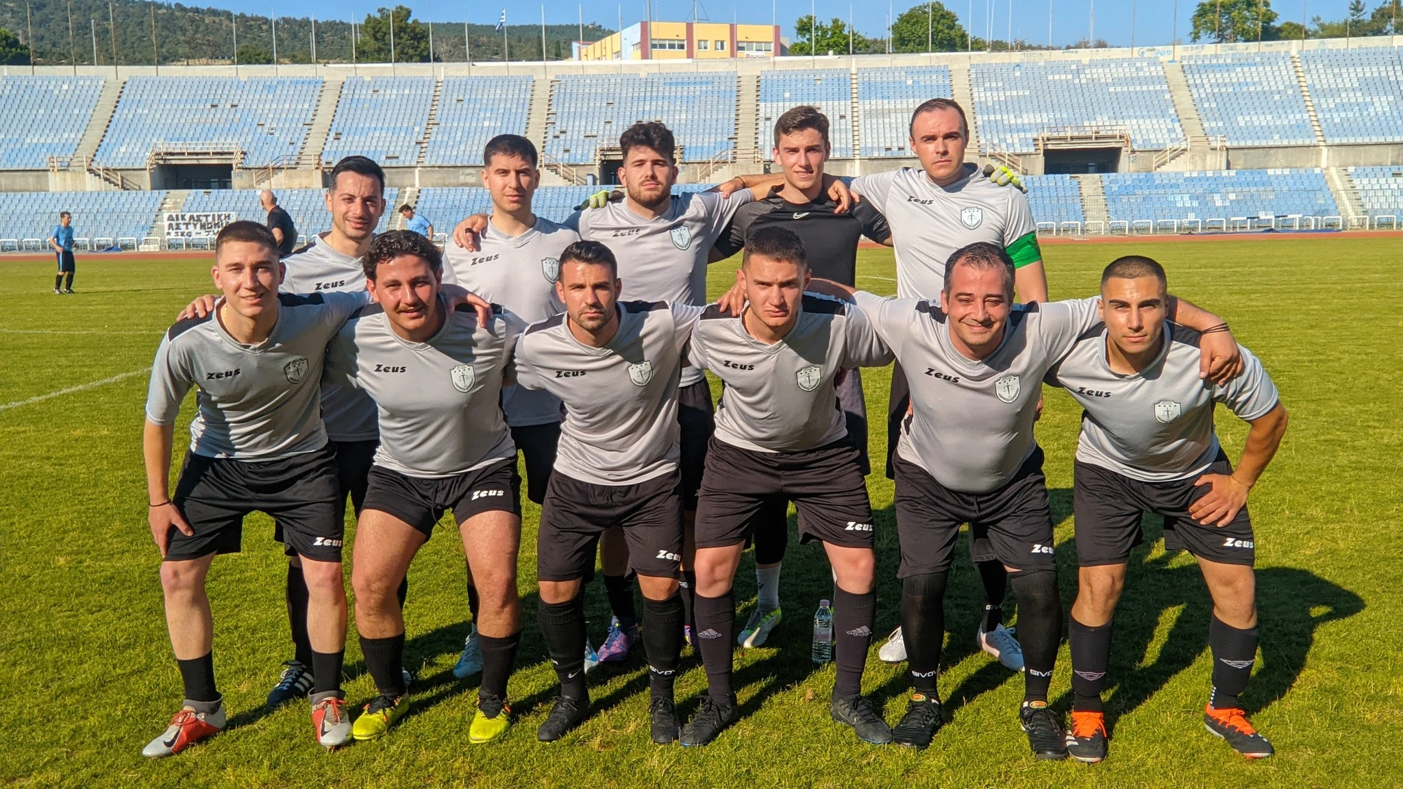 9-rLFI6.jpg