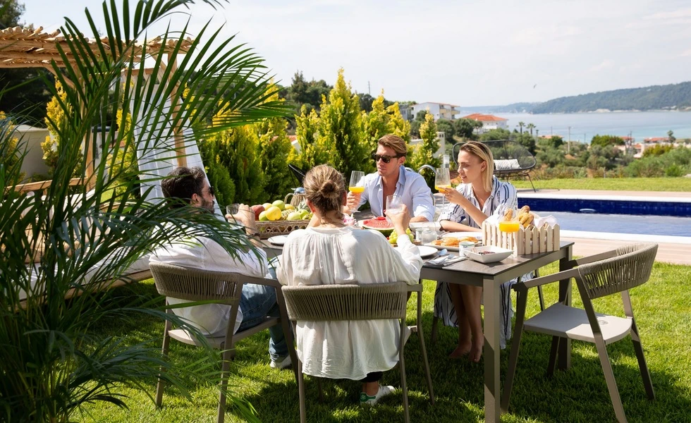 4-002.jpg