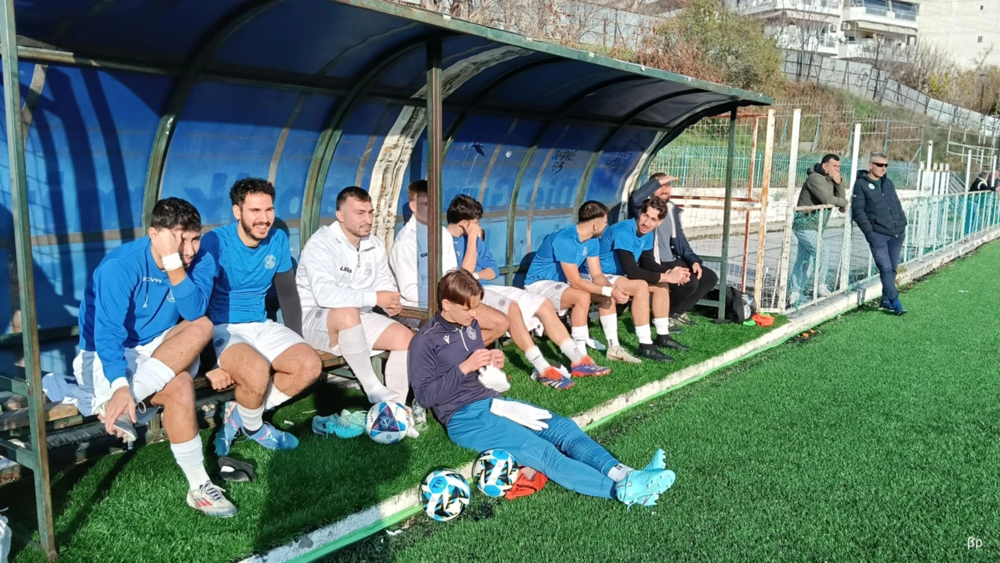 24-1jivV.jpg