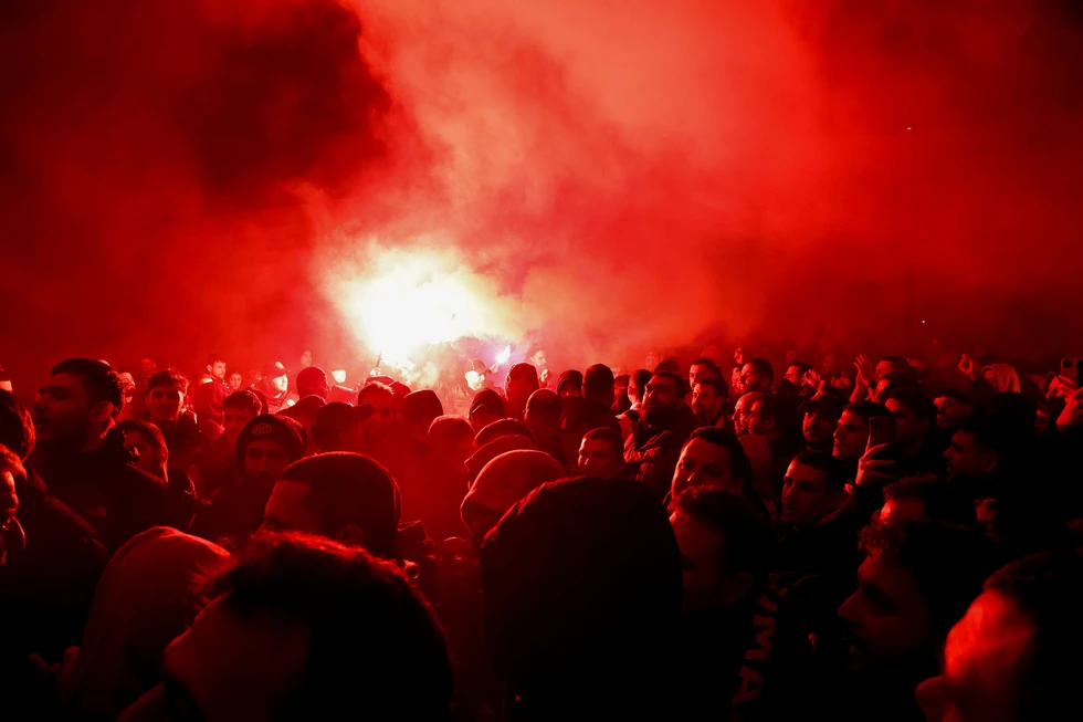 ofi-ypodoxh-2.jpg