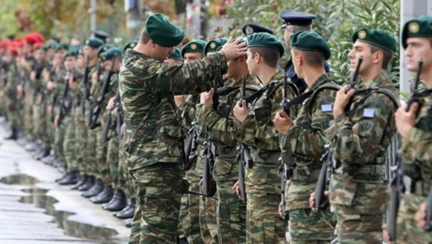 Σκέψεις για υποχρεωτική θητεία στα 18 λόγω της έντασης με την Τουρκία