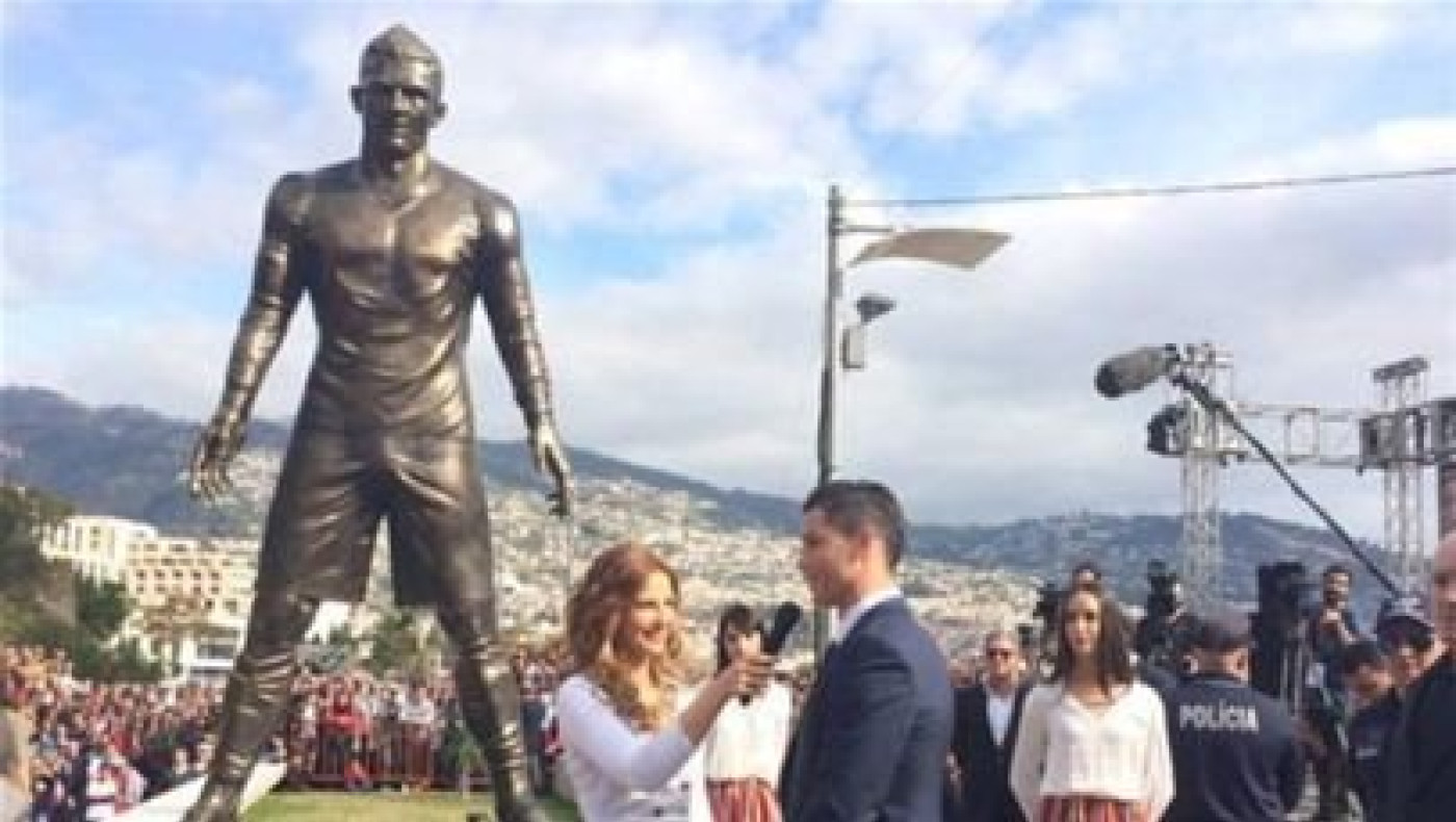 O Κριστιάνο έγινε... άγαλμα! (pics)