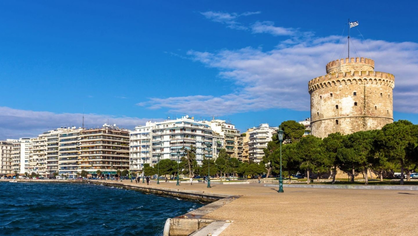 Προτροπή Δερμιτζάκη: «Ανοίξτε τα όλα, βγάλτε τον κόσμο έξω!»
