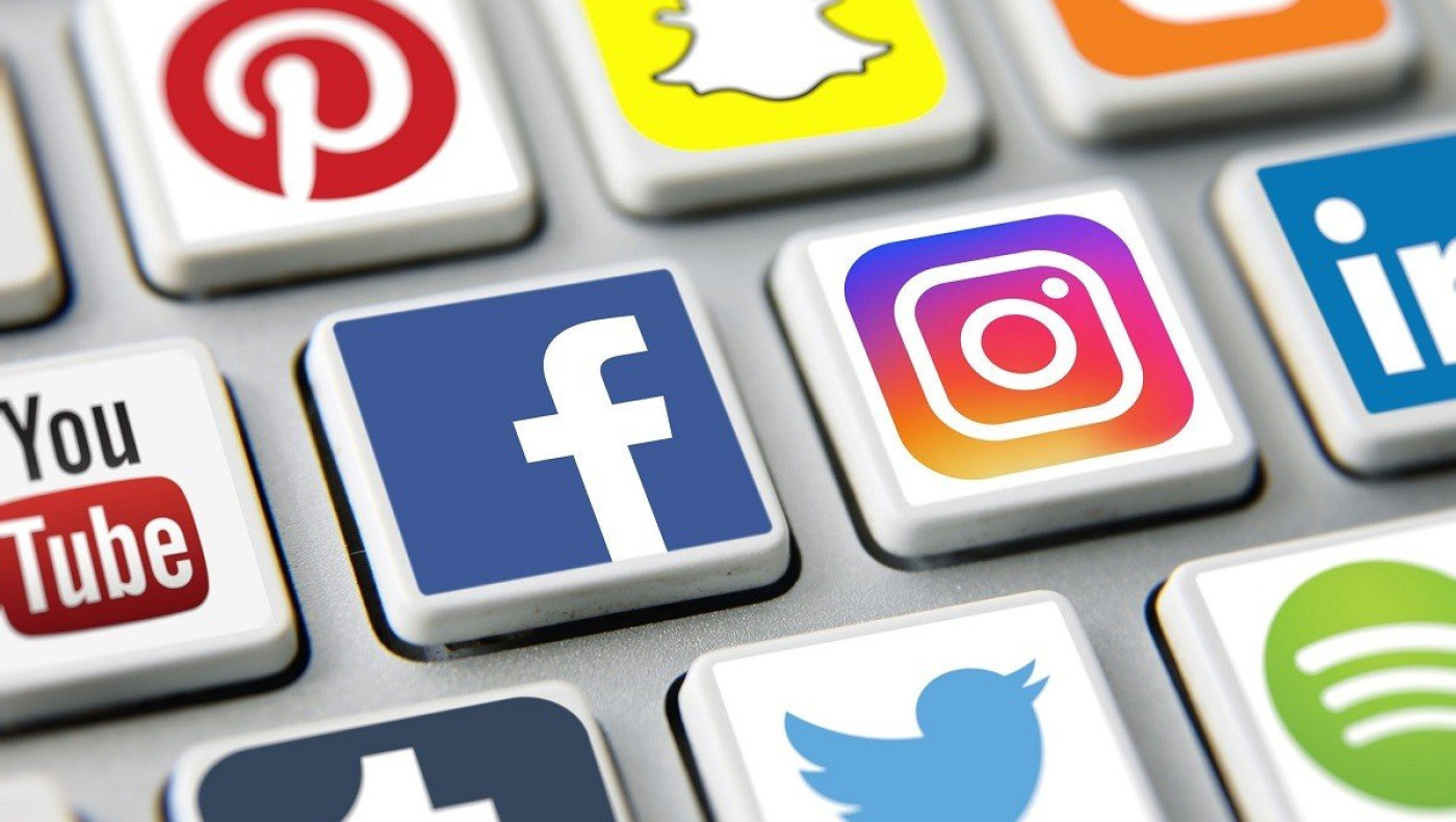 Facebook, Google και Twitter απολογούνται στο Κογκρέσο για τα fake news