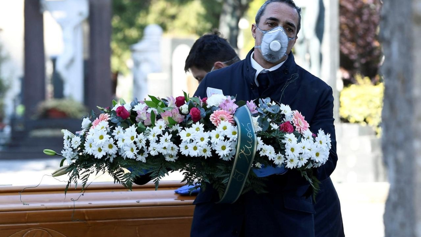 Ενα βήμα πριν τον γκρεμό η Ιταλία, «έσπασε το φράγμα» των 10.000 νεκρών