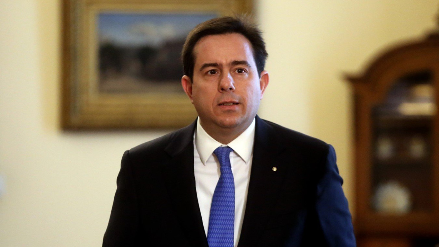 «Τα πρόστιμα σε πρόσφυγες, μετανάστες θα αφαιρεθούν από τα επιδόματα»