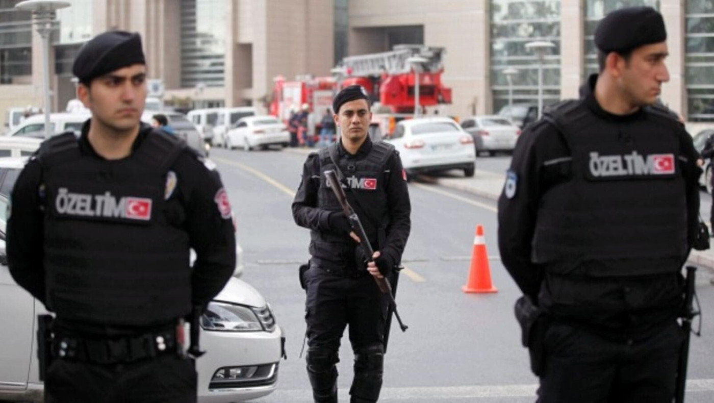 Σοκ στην Τουρκία: Πήρε άδεια από τη φυλακή και σκότωσε μητέρα, κόρη και πρώην σύζυγο