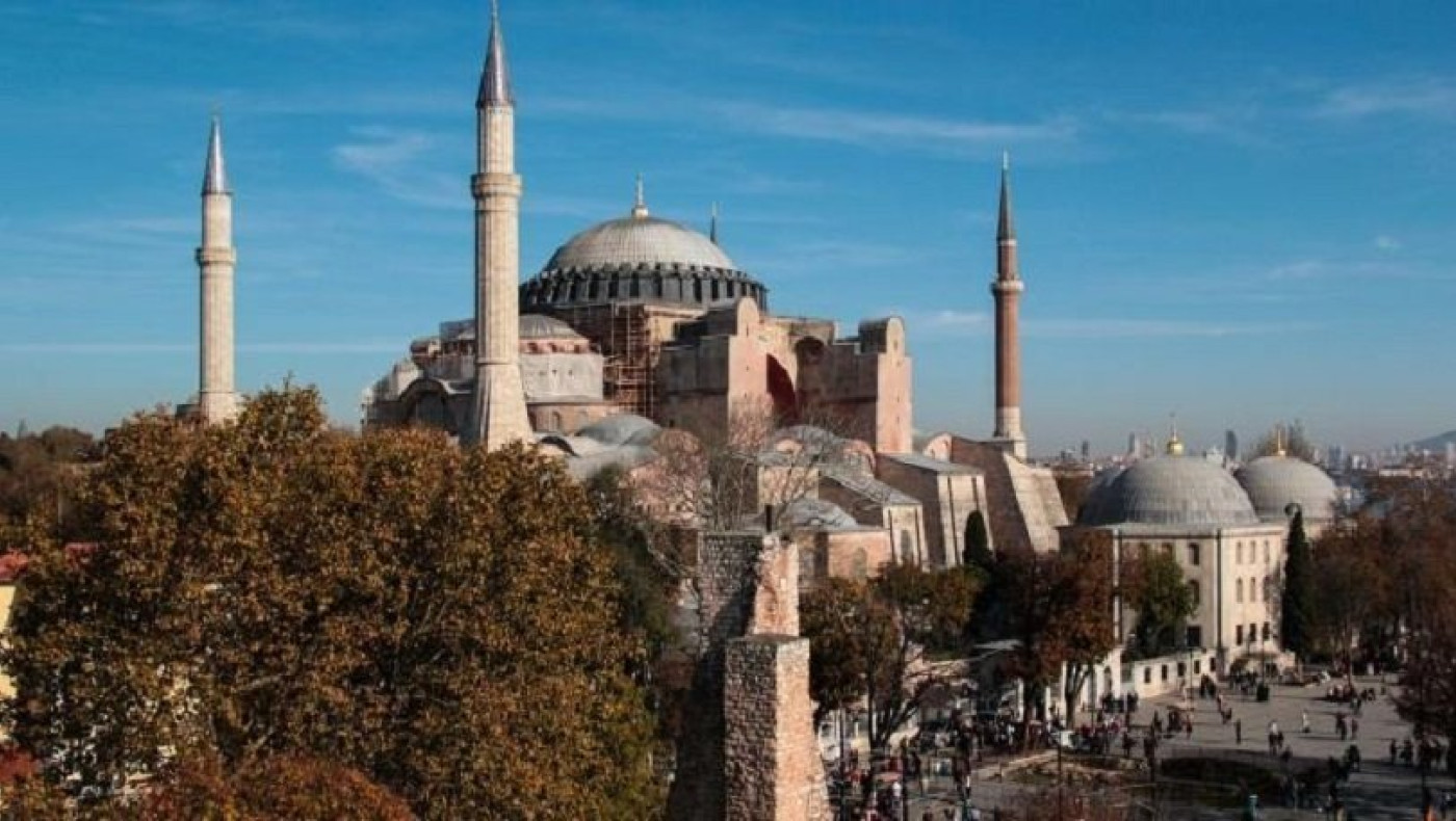 Κωνσταντινούπολη: Οι Τούρκοι προετοιμάζουν την Αγία Σοφία για τον πιθανό σεισμό