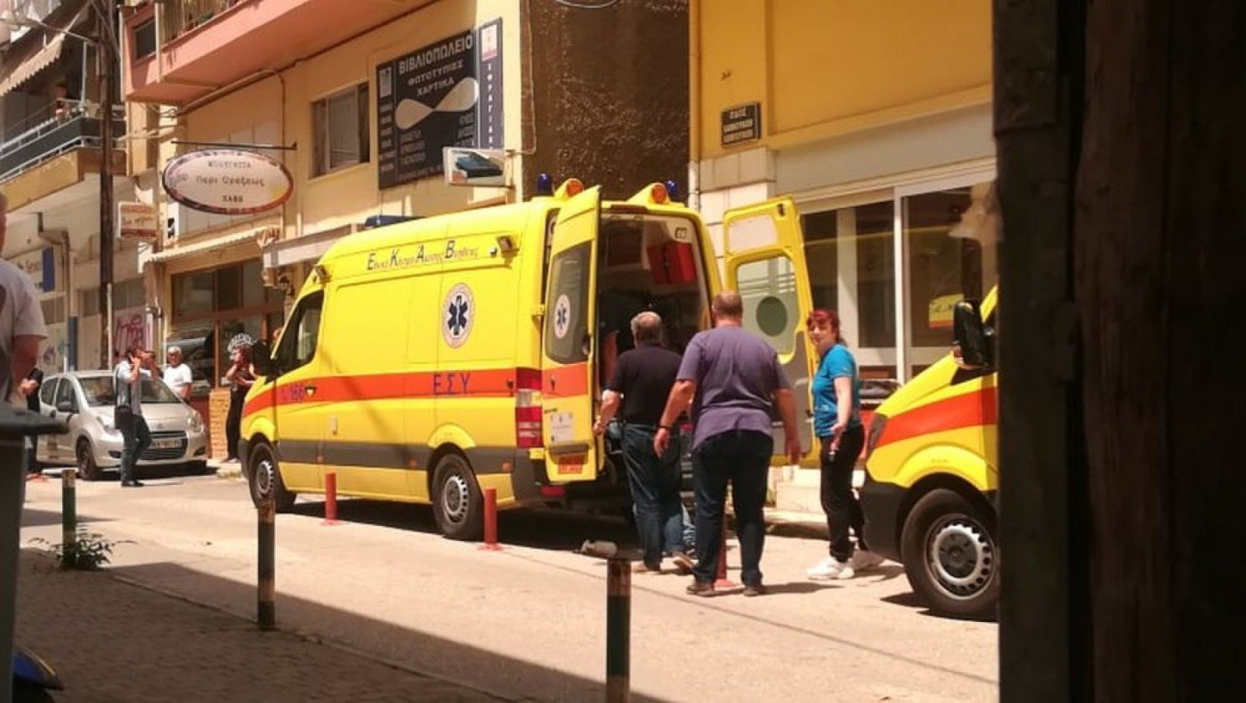 Κοζάνη: Άνδρας μπήκε με τσεκούρι στην εφορία και χτύπησε υπαλλήλους