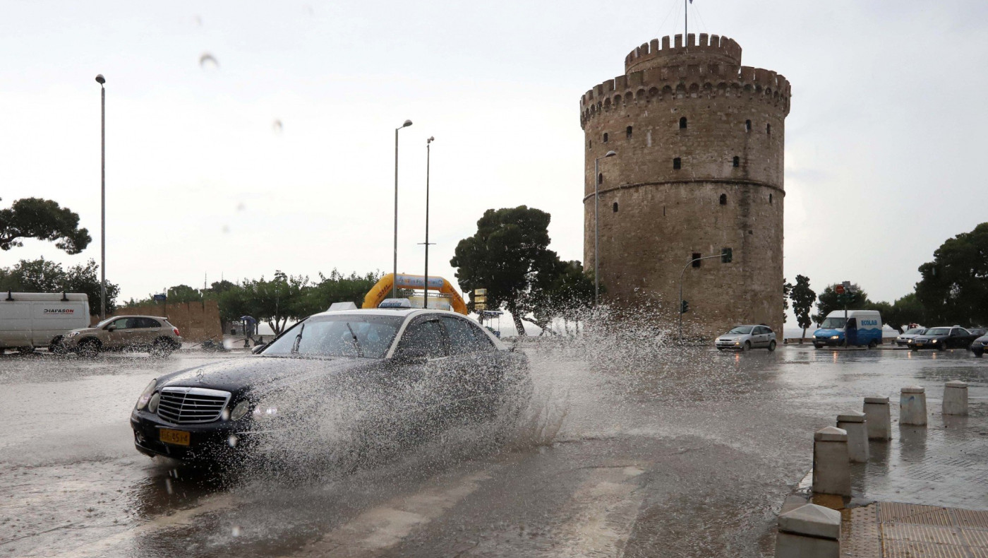 Καιρός: Ισχυρές βροχές και καταιγίδες στη βόρεια Ελλάδα