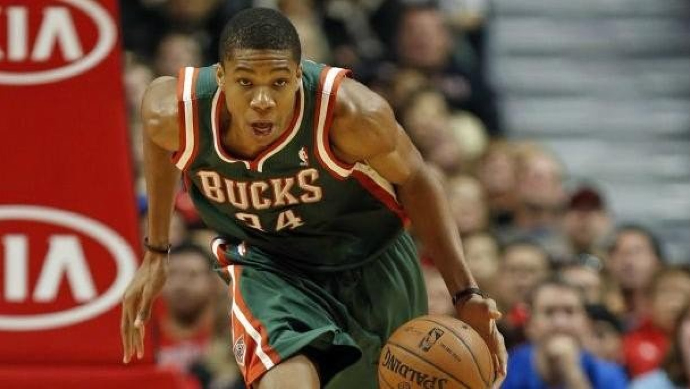 Ο Αντετοκούνμπο απολογείται...