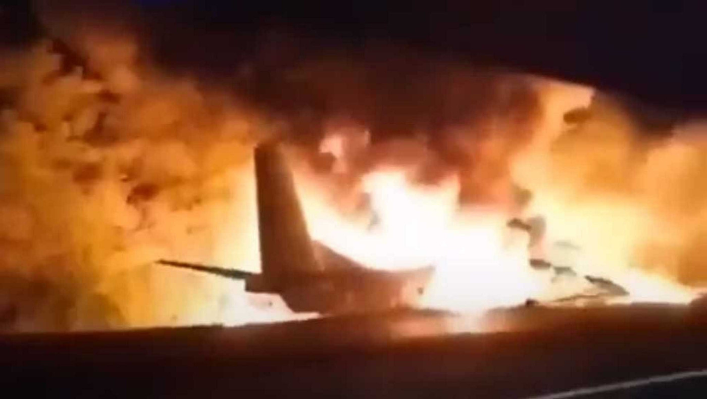 Συντριβή στρατιωτικού αεροσκάφους στην Ουκρανία! – Νεκροί και αγνοούμενοι