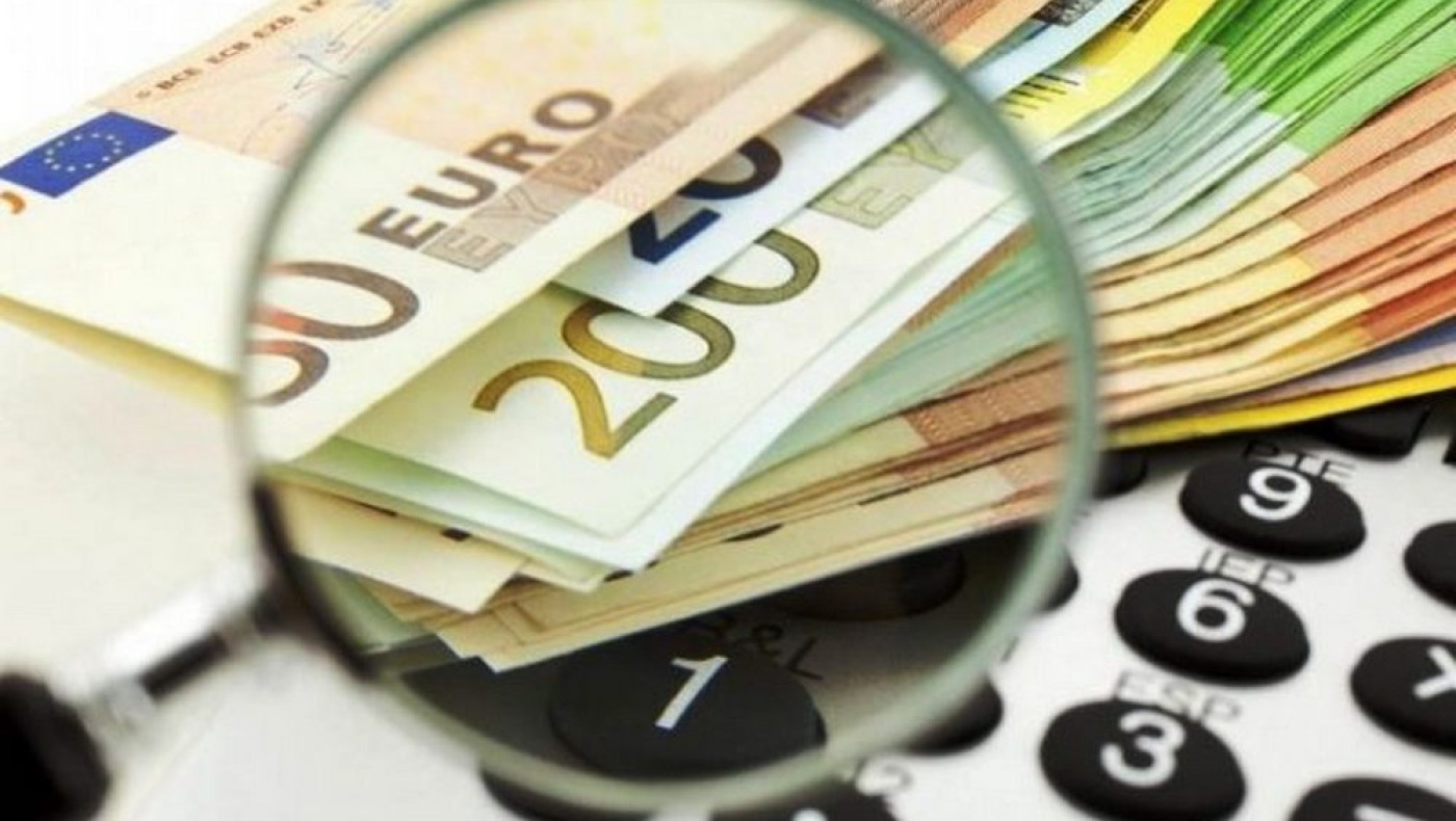 Επίδομα 534 ευρώ και δώρο Χριστουγέννων για τους δικαιούχους