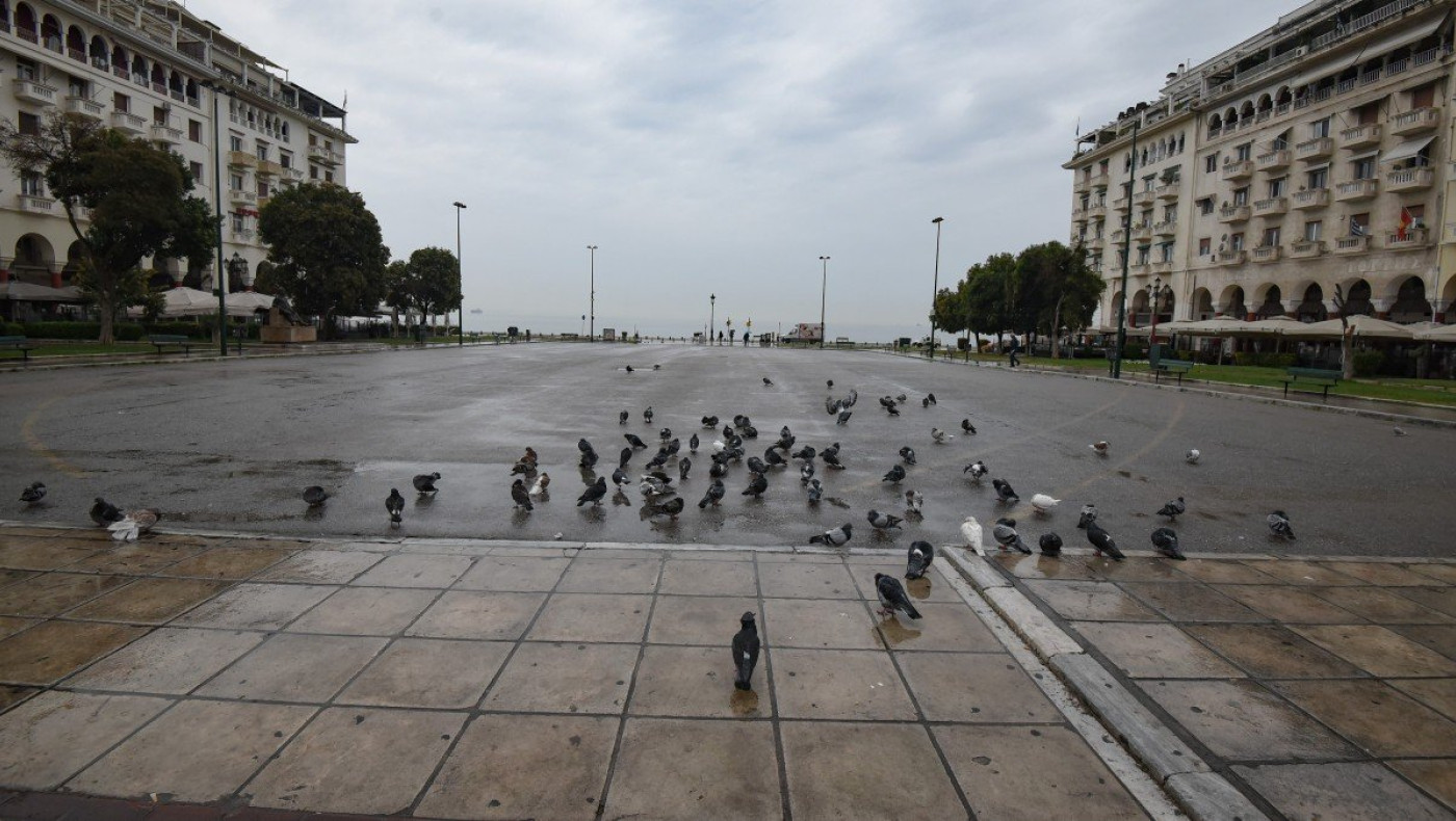Αναχωρούν και οι τελευταίοι τουρίστες από την Θεσσαλονίκη - Αναστολή λειτουργείας για τα ξενοδοχεία