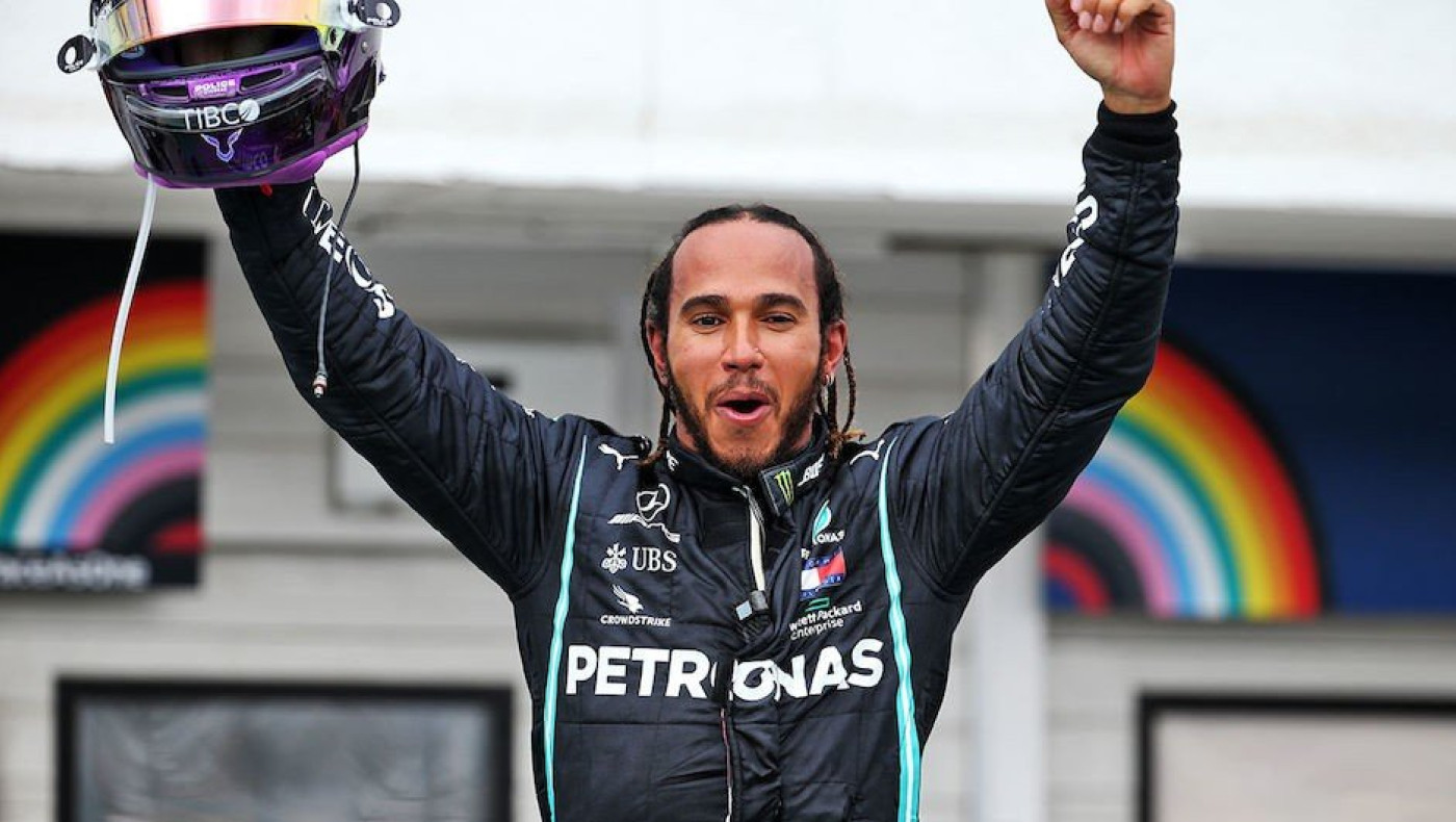 Πρωταθλητής ο Χάμιλτον στη Formula 1, ισοφάρισε τους 7 τίτλους του Σουμάχερ