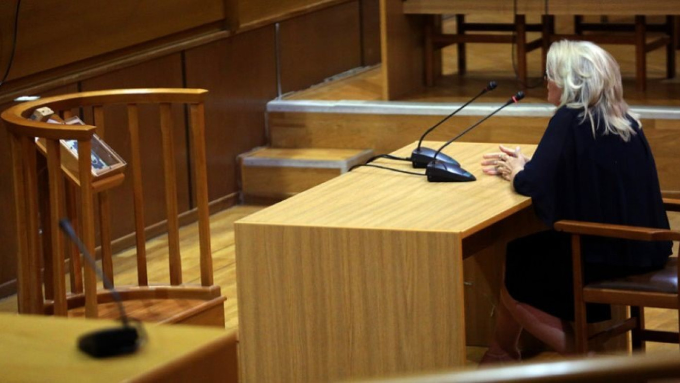 Χρυσή Αυγή: Ξανά στο εδώλιο η Ελένη Ζαρούλια