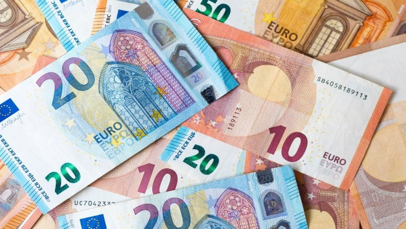«Καταιγισμός» πληρωμών μέχρι την Παρασκεύη - Τι θα λάβουν άνεργοι, μισθωτοί και συνταξιούχοι