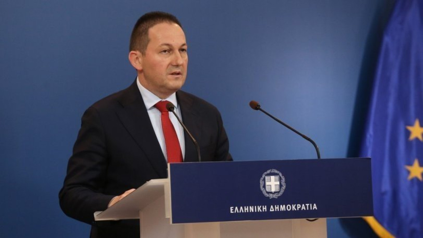 Πέτσας: Αυστηρότερο lockdown ως τις 11/1, κλείνουν βιβλιοπωλεία, κομμωτήρια, clickaway