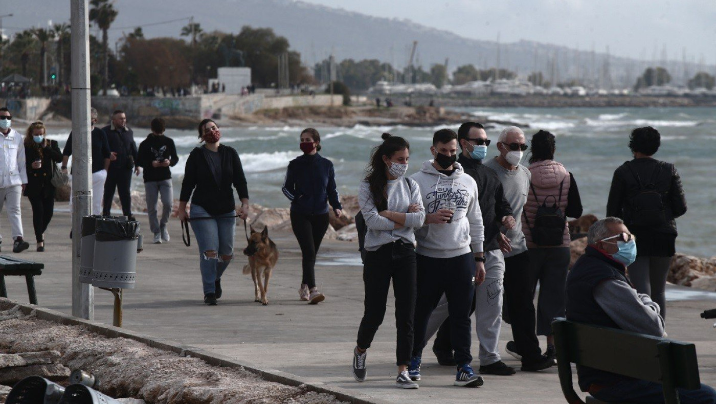 Κορωνοϊός: Στα ύψη και πάλι τα κρούσματα