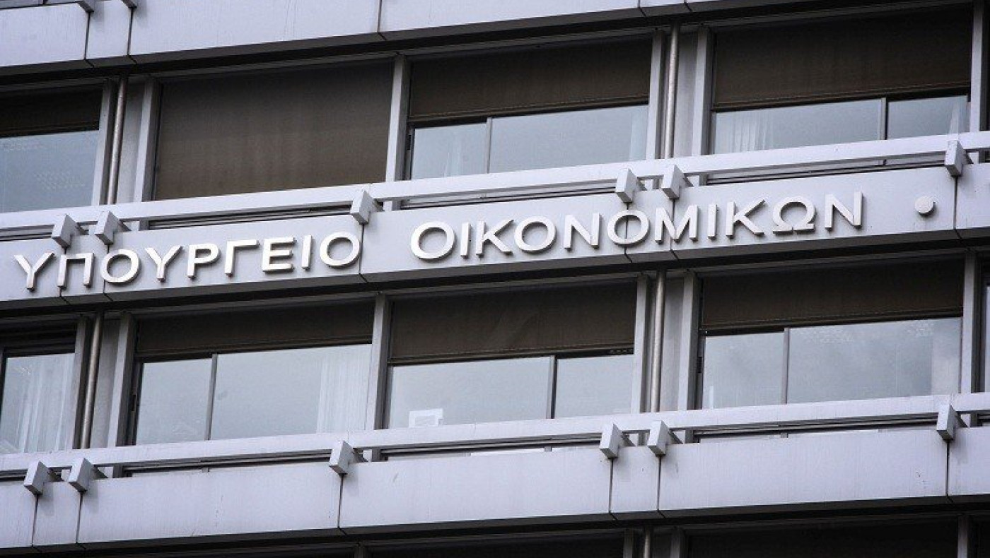 Αιφνιδιαστική παύση πληρωμών Επιστρεπτέας 5, ενοικίων, επιδόματος θέρμανσης