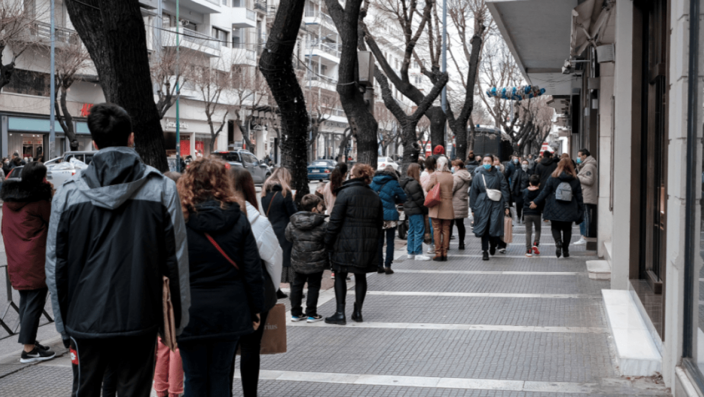 Αρνητικό ρεκόρ! 3.465 κρούσματα - Πόσα έχει η Θεσσαλονίκη
