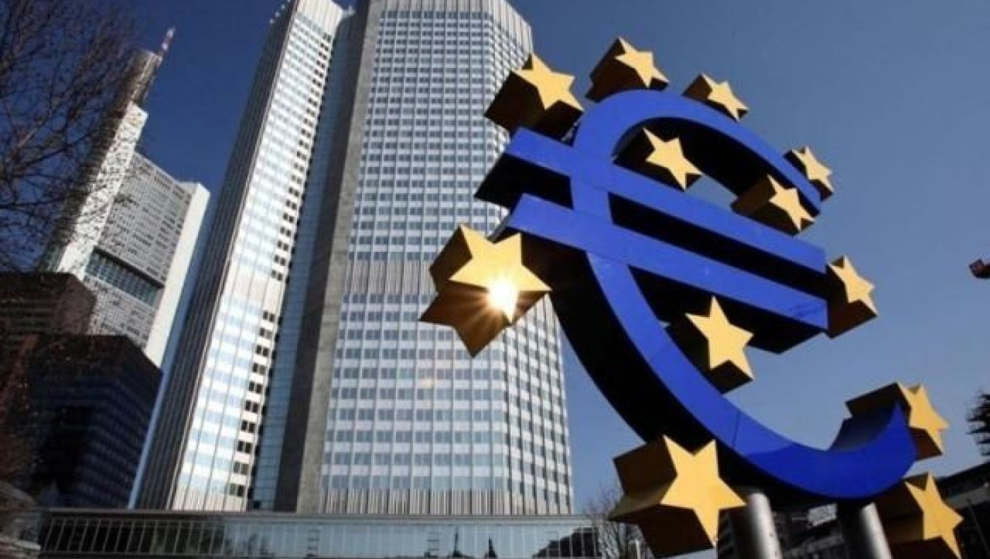Στον... αναπνευστήρα η Ελλάδα με 80 δισ από την ΕΚΤ