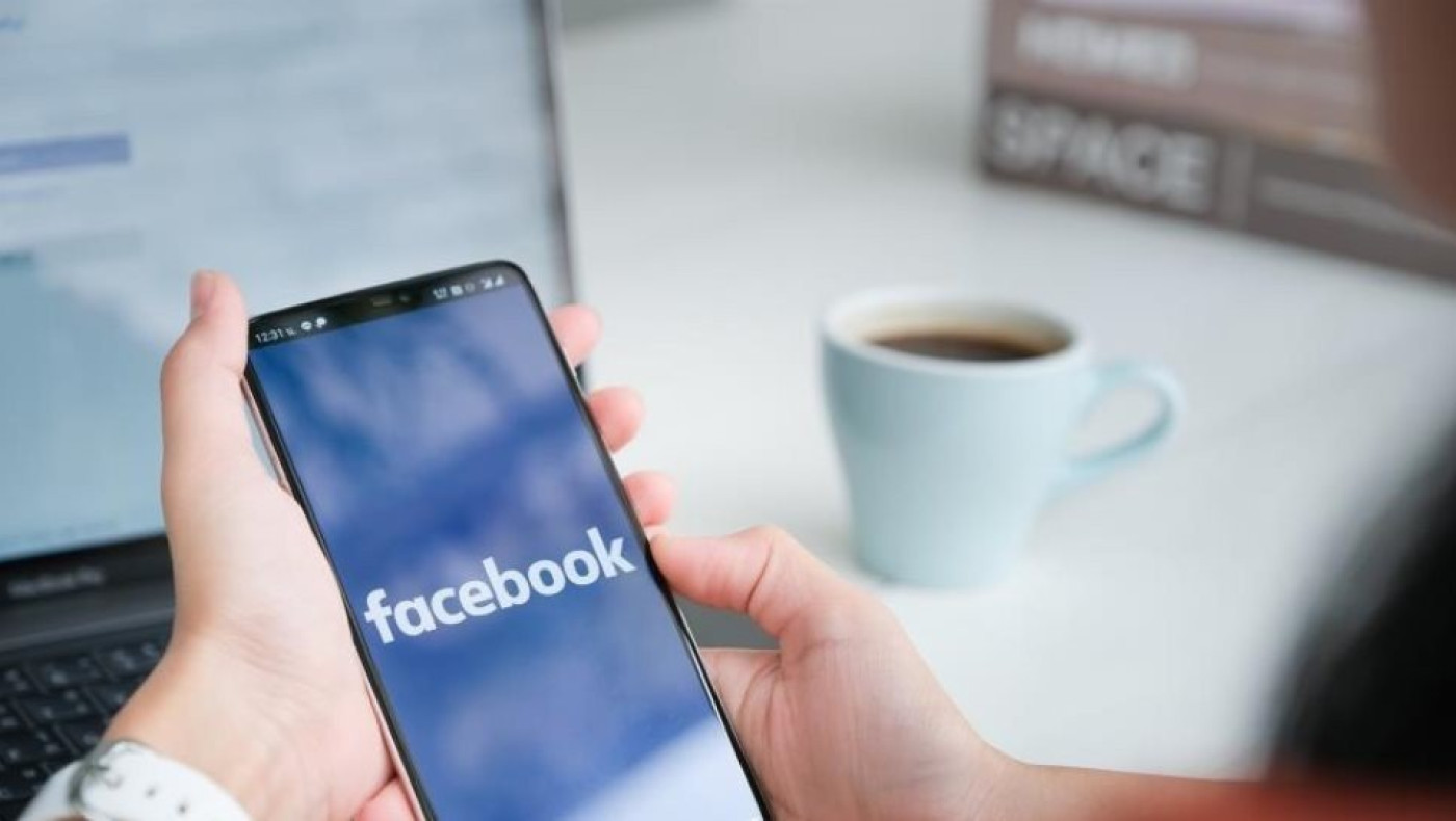 Γερμανία: Το Facebook διέγραψε λογαριασμούς αντιεμβολιαστών