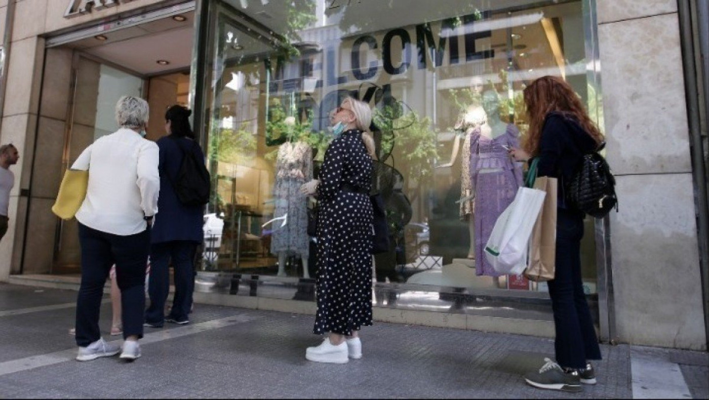 Χαροπαλεύει το λιανεμπόριο, έχασε τζίρο 4,5 δισ ευρώ λόγω κορωνοϊού