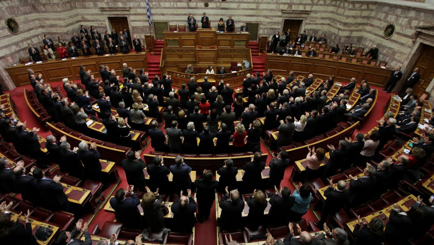 Αποσύρεται η διάταξη για τις 40 χιλιάδες μονιμοποιήσεις στο δημόσιο