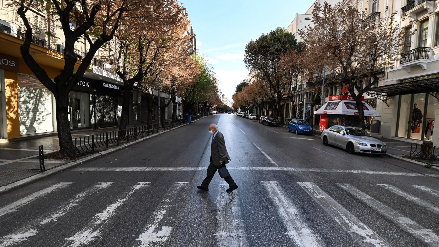 Οσο θέλουμε όλοι το άνοιγμα, άλλο τόσο τρέμουμε τι θα φέρει...