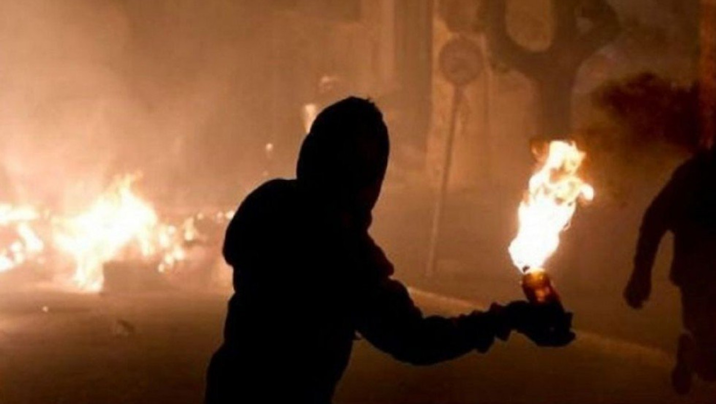 Θεσσαλονίκη: Νέα επίθεση με μολότοφ σε κατάστημα με είδη πολεμικών τεχνών